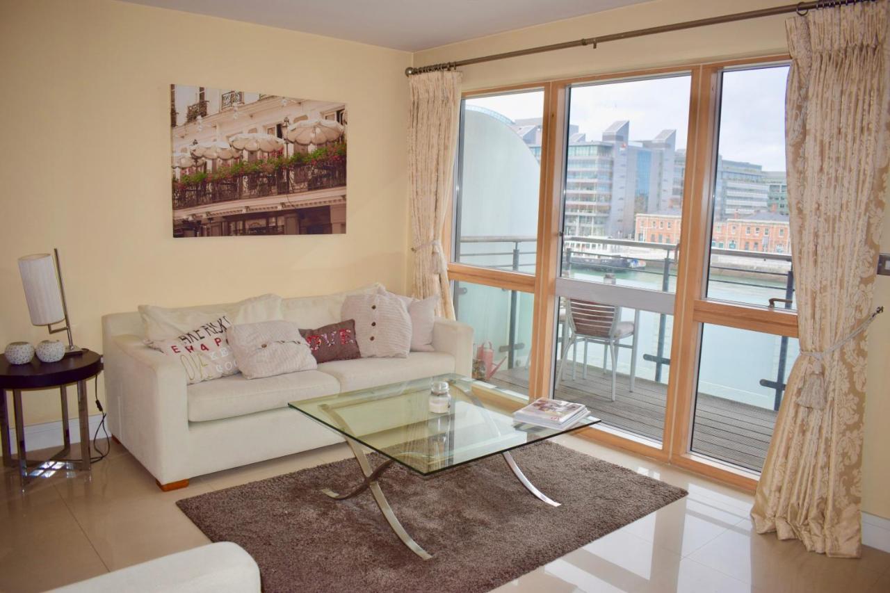 2 Bedroom Grand Canal Dock- Breathtaking Liffey Views Dublin Exterior photo